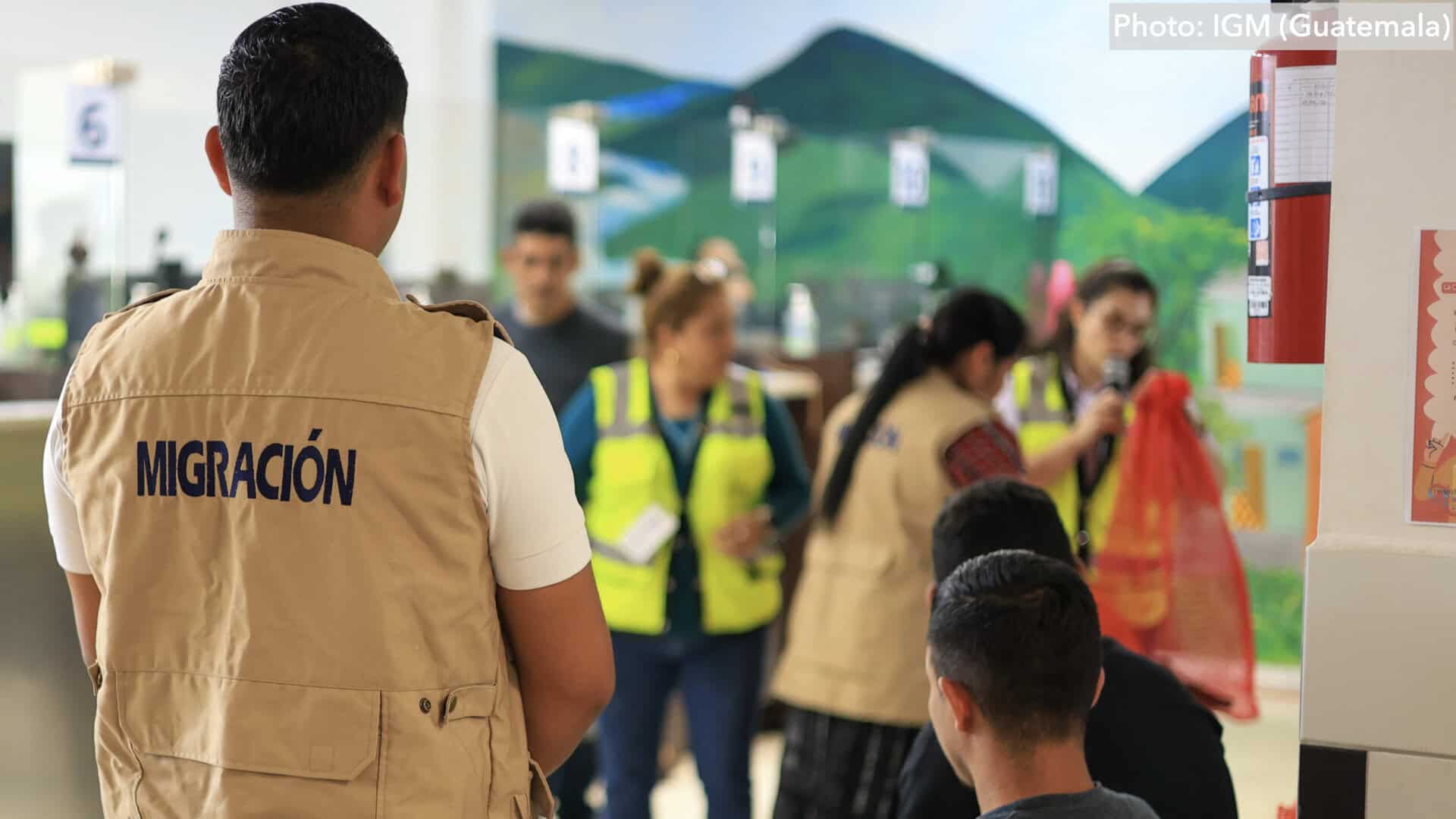 Weekly U.S.-Mexico Border Update: Big border wall contract, Mexico updates, Chicago and elsewhere