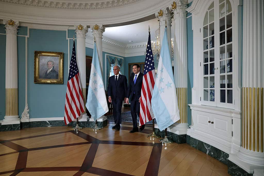 Honduras after the elections: a political transition with weak legitimacy, high institutional risks, and key challenges for U.S. policy.